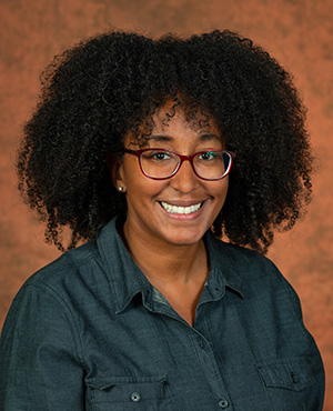 Head shot of LSI employee Amanda Tazaz