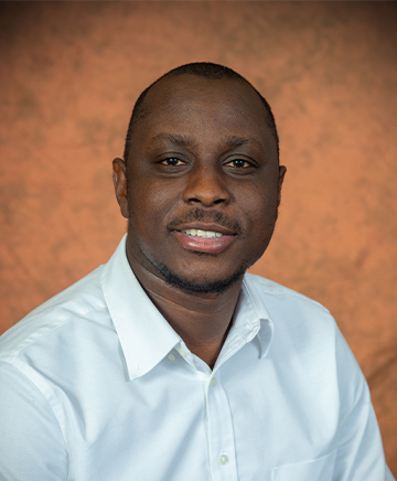 Head shot of LSI employee Bodunrin Akinrinmade