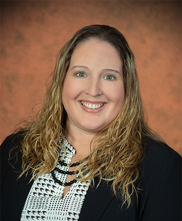 Head shot of LSI employee Dawn Gustafson