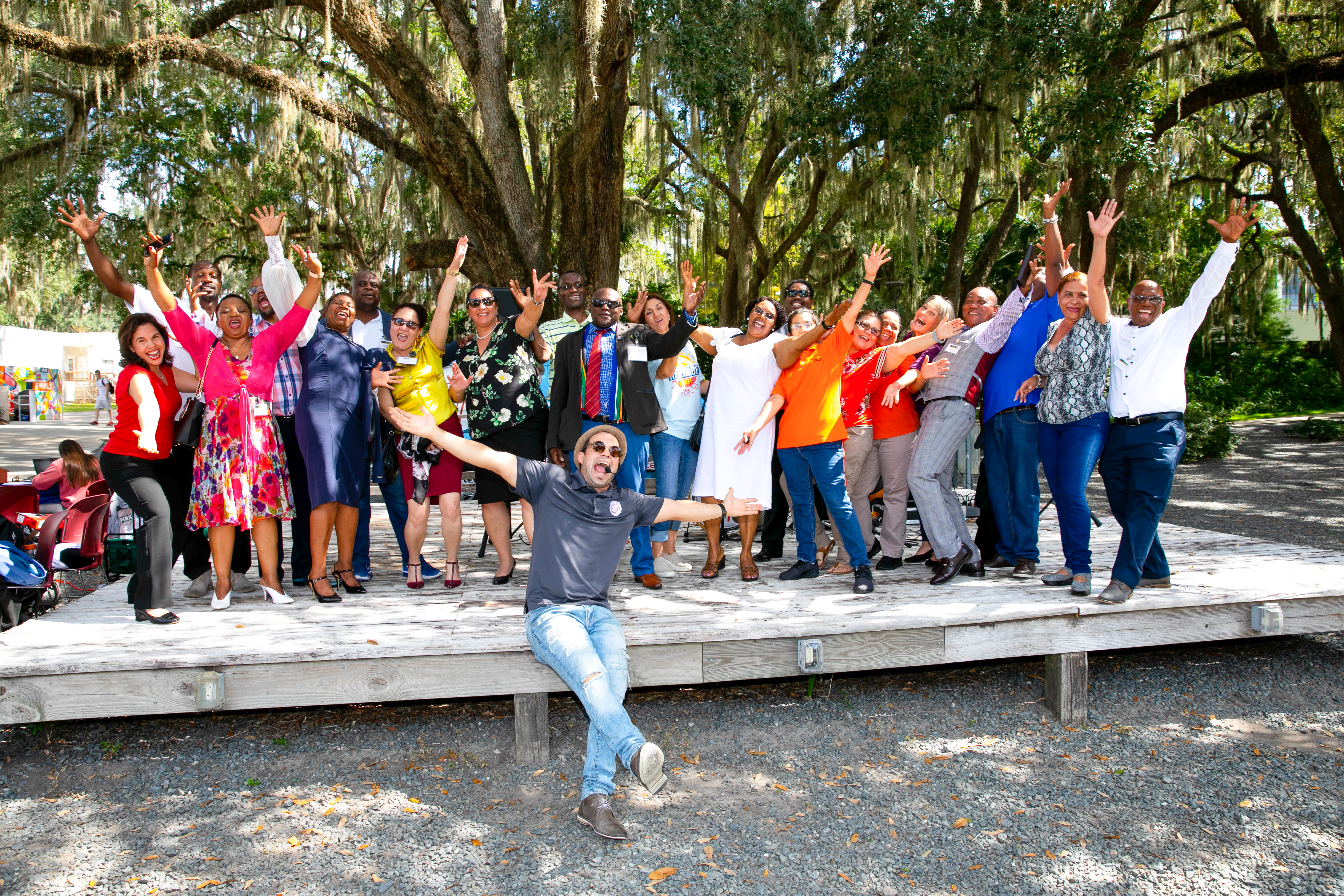 "Fun photo with the entire group with outstretched arms"