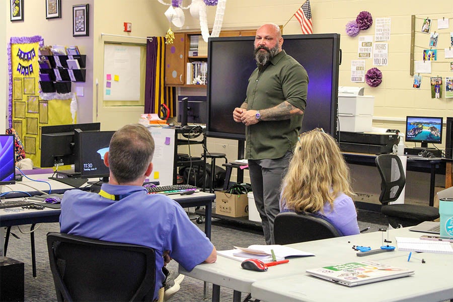 Drew Allen addresses a group at an FSU InSPIRE professional learning session.