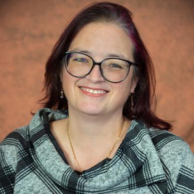 Head shot of LSI employee Elaine Centeno