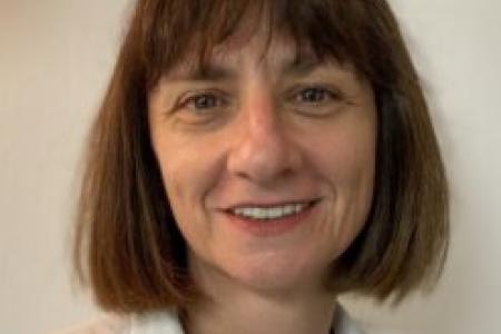 Headshot photo of Dr. Svitlana Jaroszynski