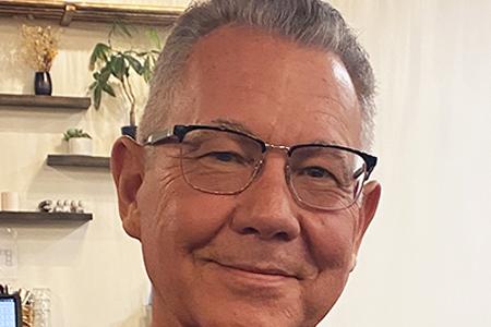 Headshot photo of Dr. Bruce Thyer