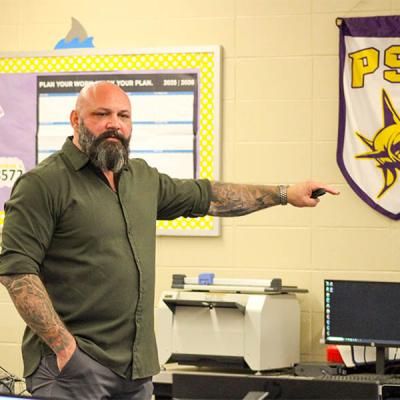 FSU InSPIRE Executive Director Drew Allen speaking with a group of teachers in Gulf County.
